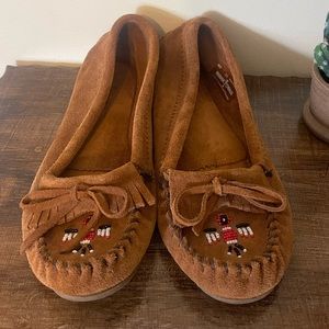 Minnetonka Size 11